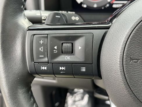 Used 2023 Nissan Rogue Platinum w/ Platinum Premium Package image 14