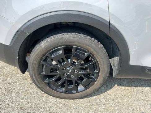 Used 2022 Kia Telluride EX w/ EX Premium Package AWD/4WD image 10