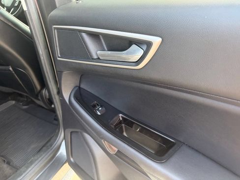 Used 2019 Ford Edge SEL w/ Equipment Group 201A FWD image 35