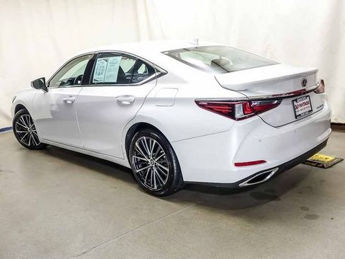 Used 2023 Lexus ES 350 w/ Premium Package FWD image 5