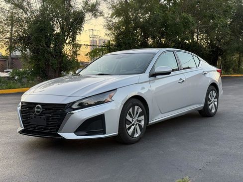 Used 2023 Nissan Altima 2.5 S FWD image 4