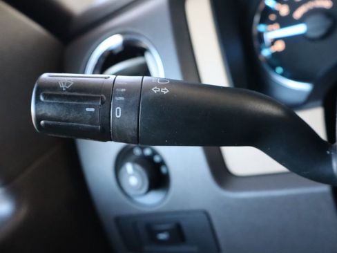 Used 2011 Ford F150 XLT w/ XLT Convenience Pkg image 32