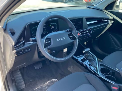 New 2026 Kia Niro LX FWD image 11