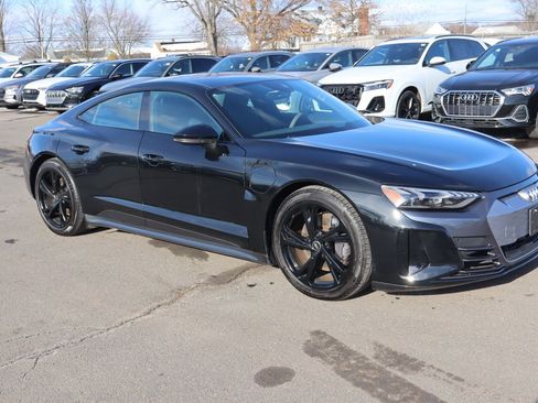 Used 2022 Audi e-tron GT Premium Plus image 3