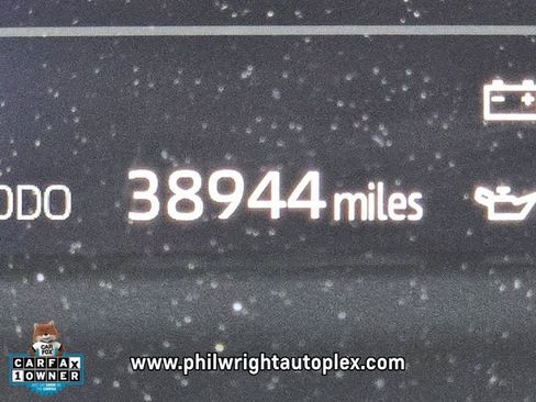 Used 2023 Toyota Sequoia Limited w/ Tow Technology Package image 31