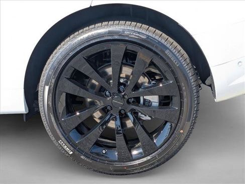New 2026 Land Rover Range Rover Sport Dynamic SE AWD/4WD image 10