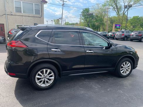 Used 2018 Nissan Rogue SV AWD/4WD image 5