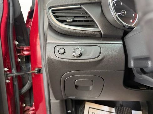 Used 2020 Buick Encore Preferred FWD image 20