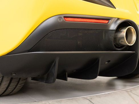 Certified 2021 Ferrari F8 Tributo RWD image 59