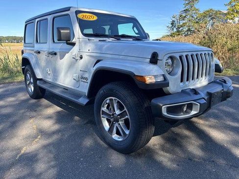 Certified 2020 Jeep Wrangler Unlimited Sahara w/ Cold Weather Group image 2