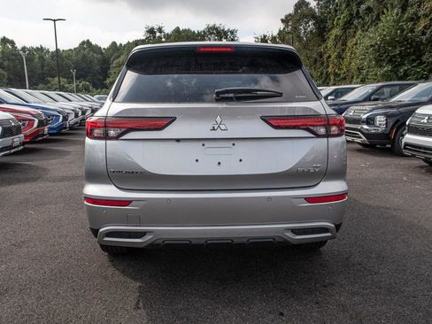 New 2024 Mitsubishi Outlander 4WD Plug-In Hybrid image 11
