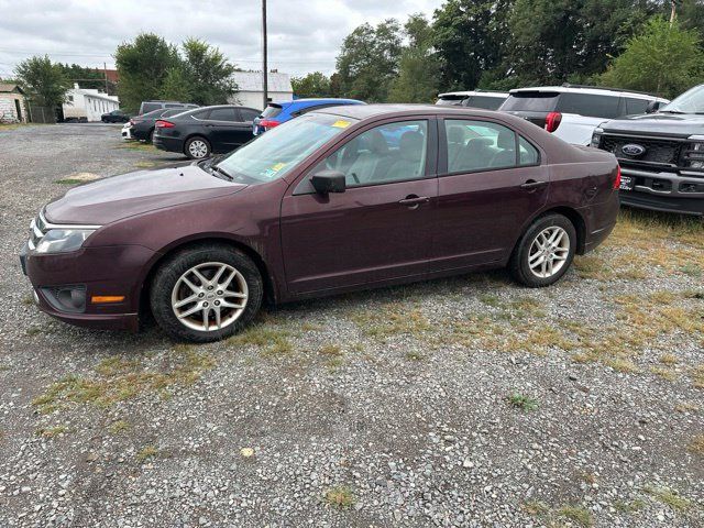 Used 2012 Ford Fusion S FWD image 2