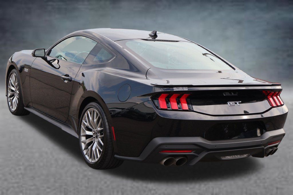 Used 2025 Ford Mustang GT Premium RWD image 21