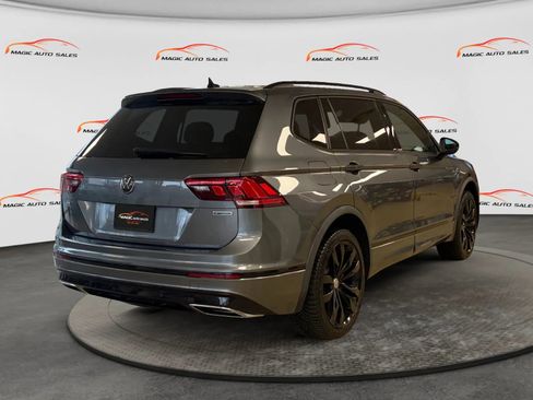 Used 2021 Volkswagen Tiguan SE R-Line AWD/4WD image 10