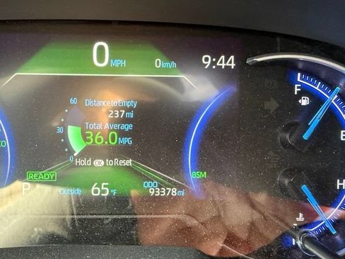 Used 2020 Toyota RAV4 Limited AWD/4WD image 24
