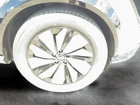 Used 2025 Nissan Ariya FWD image 52