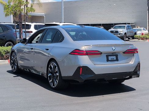 Used 2025 BMW i5 M60 w/ Premium Package AWD/4WD image 8