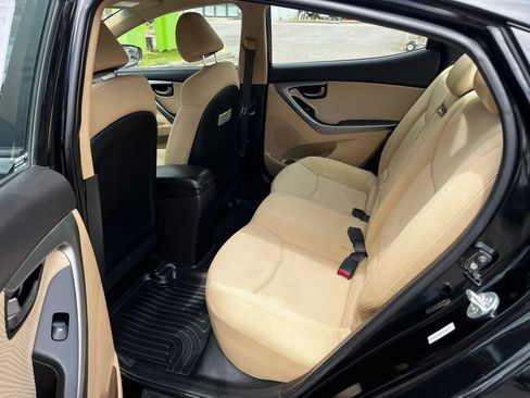 Used 2012 Hyundai Elantra GLS w/ Preferred Pkg 3 FWD image 11