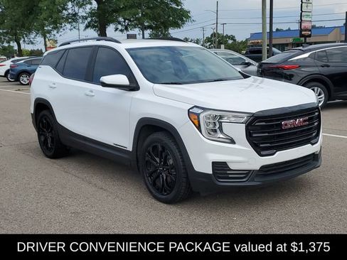 Used 2022 GMC Terrain SLE w/ Driver Convenience Package FWD image 3