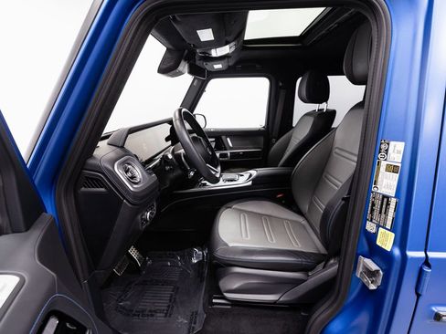 Used 2025 Mercedes-Benz G 580 w/ EQ Technology image 8