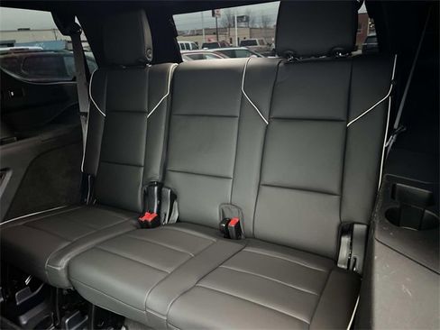 Certified 2024 Cadillac Escalade Premium Luxury w/ Performance Package image 16