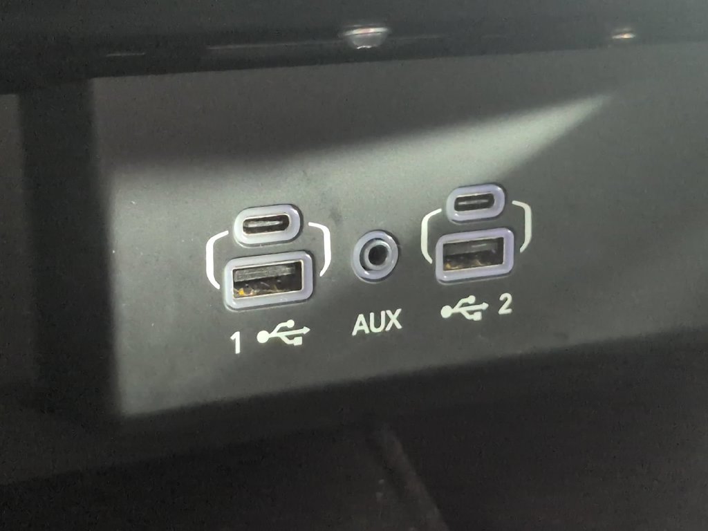 Used 2025 Jeep Wagoneer Series II w/ 8-Passenger Seating Package AWD/4WD image 34