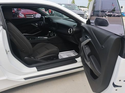 Used 2018 Chevrolet Camaro LT w/ RS Package image 11