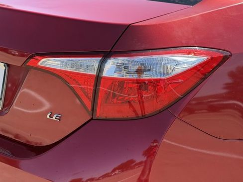 Used 2016 Toyota Corolla LE FWD image 7