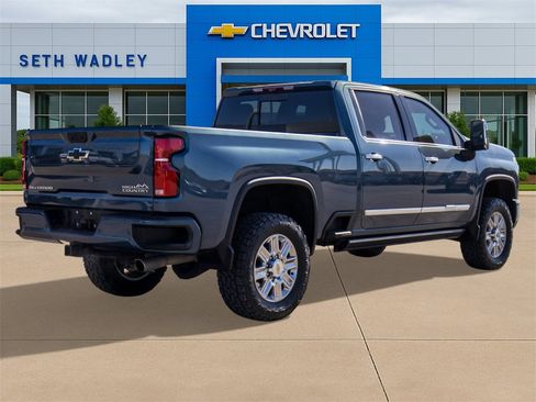 Used 2025 Chevrolet Silverado 2500 High Country w/ High Country Premium Package image 7