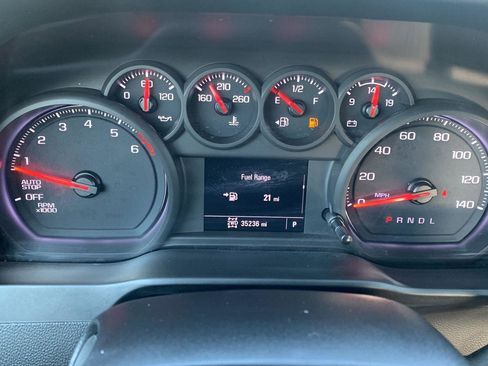 Used 2022 Chevrolet Silverado 1500 W/T w/ Trailering Package image 6