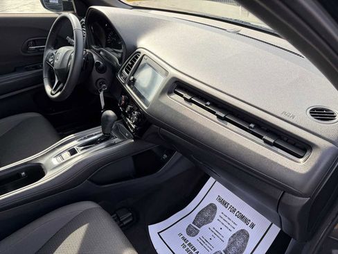 Used 2019 Honda HR-V Sport image 30