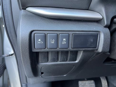 Used 2024 Mitsubishi Eclipse Cross AWD image 17