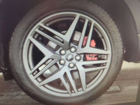 Used 2025 Ford Explorer ST image 8