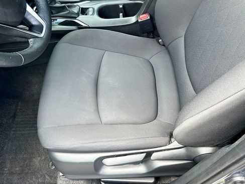 Used 2024 Toyota Corolla Cross LE w/ Moonroof Package AWD/4WD image 21