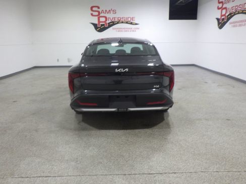 Used 2025 Kia K4 FWD image 3
