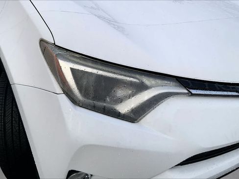 Used 2017 Toyota RAV4 XLE FWD image 26