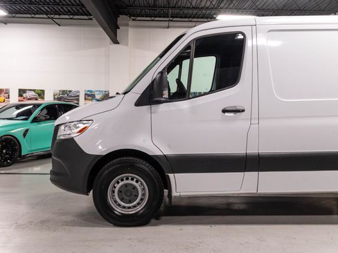 Used 2021 Mercedes-Benz Sprinter 2500 w/ Driver Convenience Package image 46