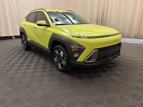 Used 2024 Hyundai Kona SEL w/ Convenience Package image 3