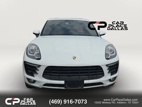 Used 2018 Porsche Macan AWD/4WD image 2