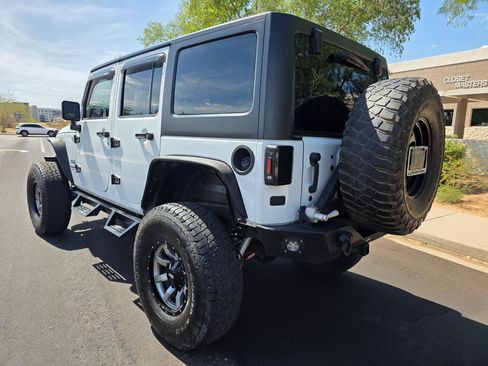 Used 2015 Jeep Wrangler Unlimited Sport w/ Connectivity Group AWD/4WD image 12
