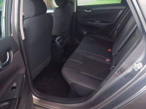 Used 2016 Nissan Sentra S FWD image 14