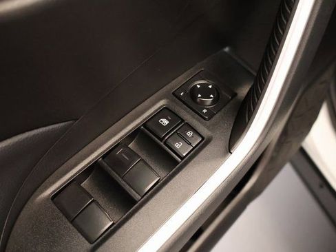 Used 2023 Toyota RAV4 LE AWD/4WD image 10