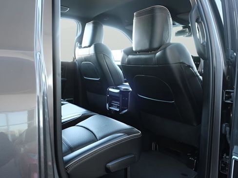 Used 2023 RAM 2500 Laramie image 29