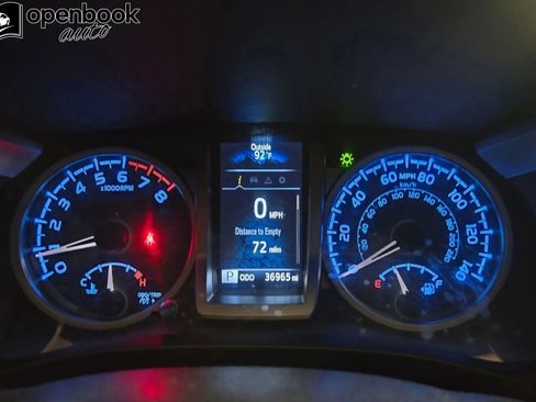 Used 2022 Toyota Tacoma SR5 w/ Technology Package AWD/4WD image 14