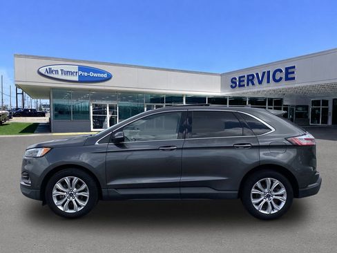 Used 2020 Ford Edge Titanium w/ Equipment Group 301A FWD image 5