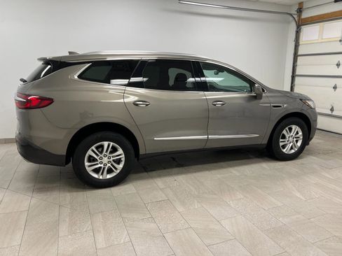 Used 2019 Buick Enclave Essence FWD image 11