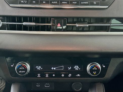 Used 2023 Mitsubishi Outlander SE FWD image 23