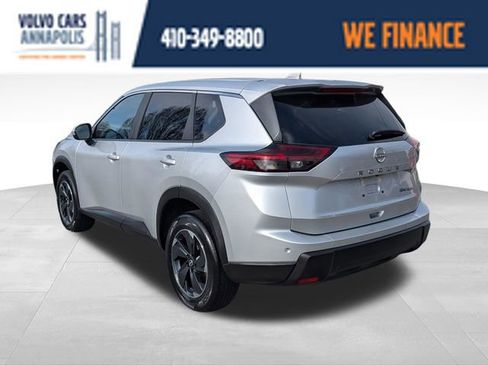Used 2024 Nissan Rogue SV AWD/4WD image 6