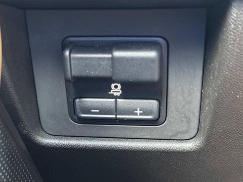 Used 2024 GMC Canyon AT4 w/ AT4 Premium Package image 19