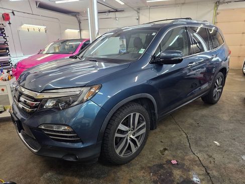 Used 2016 Honda Pilot Touring image 3